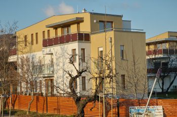 Apartment buildings in Rétköz street (2)
