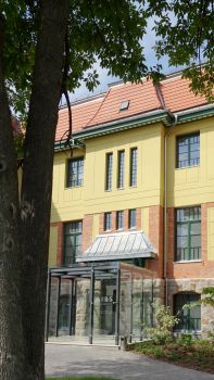 IBS Főiskola és bérirodák műemléki épületekben (4)